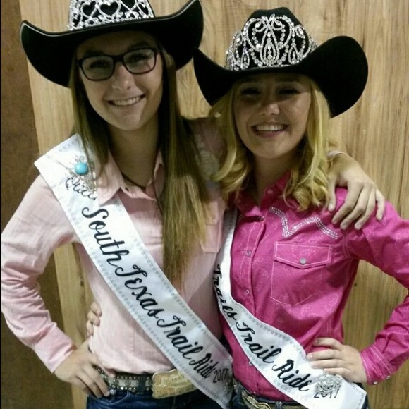 Meet your Posher, MacKenzie - Picture 7 of 8